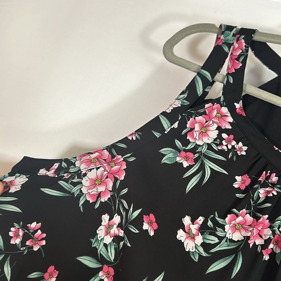 Torrid Black & Pink Floral Georgette with Knit Back Tank Top - Picture 4 of 8